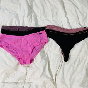 VS/ Pink Panties